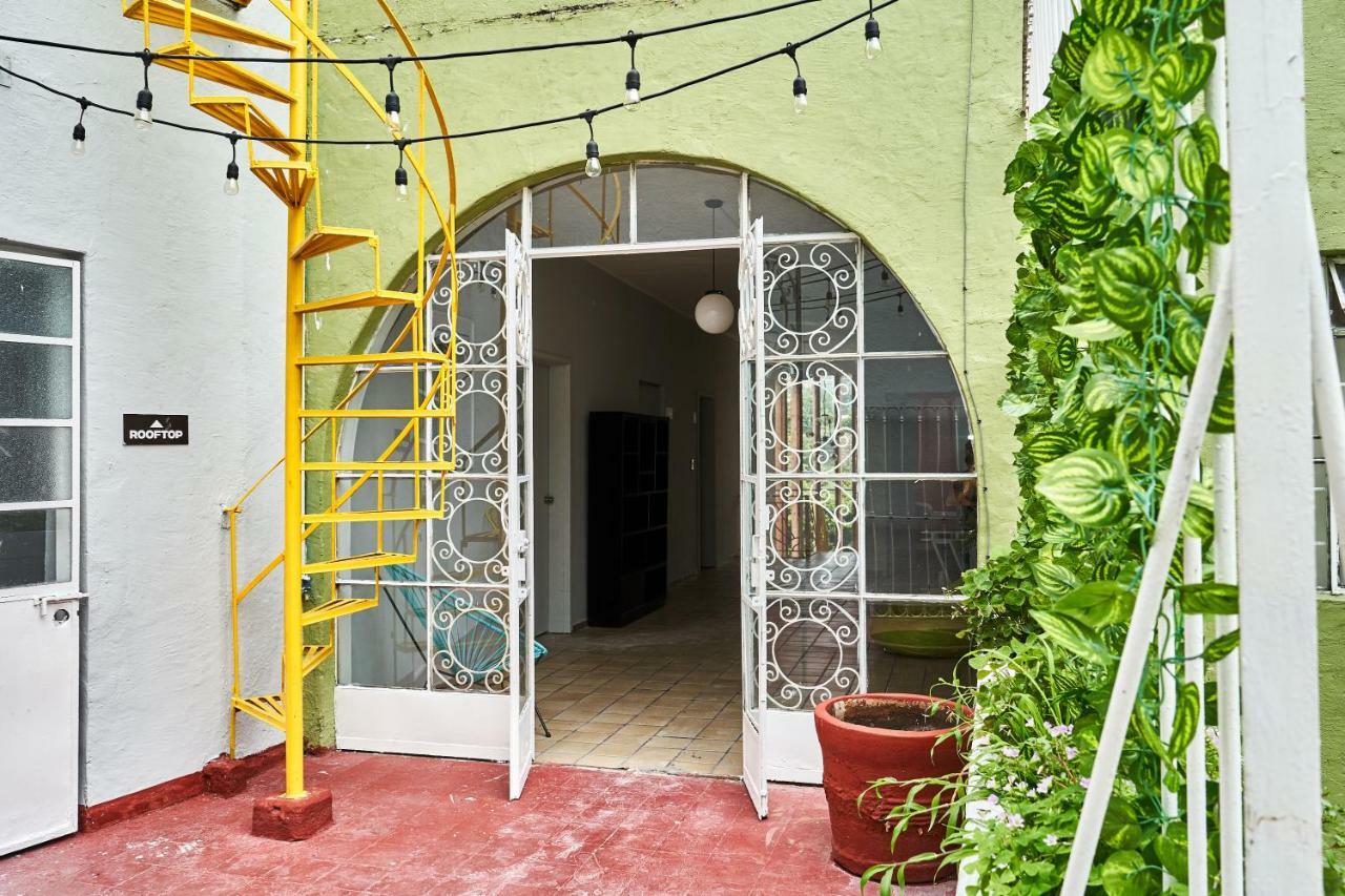 Americana Hostel