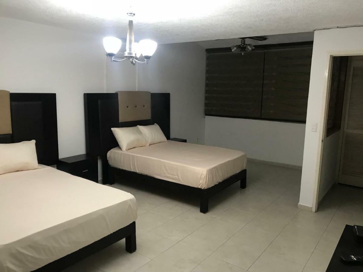 Expo , Plaza Del Sol Guest house *