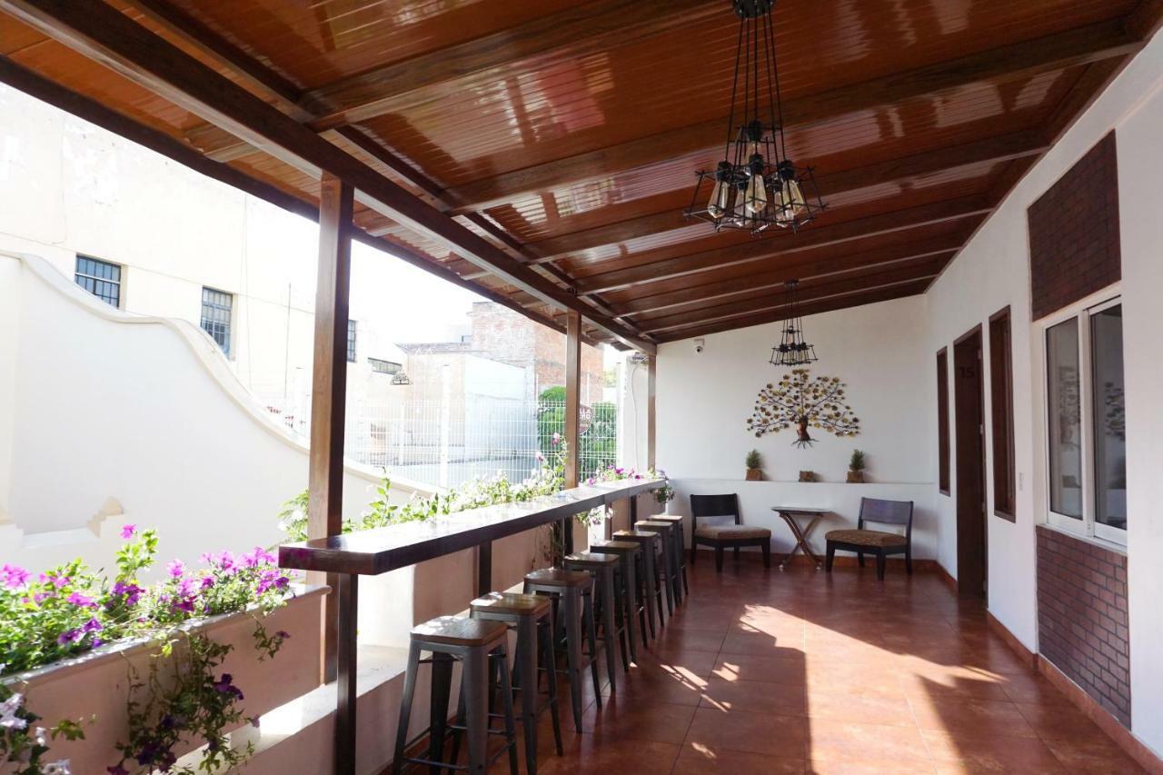 Homestay Casa De Los Vitrales *