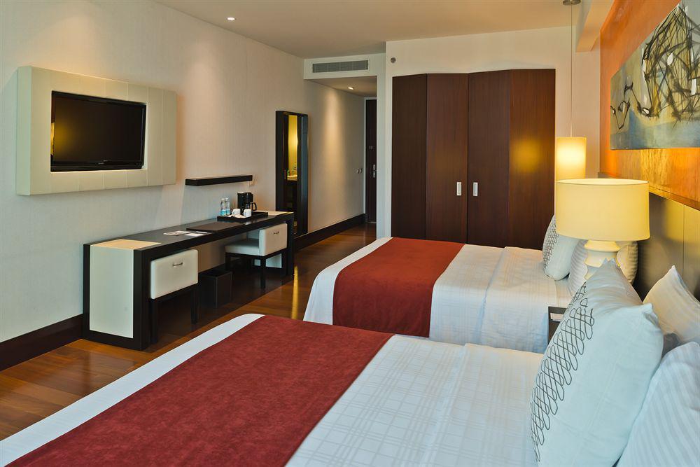 Nh Collection Providencia 5*