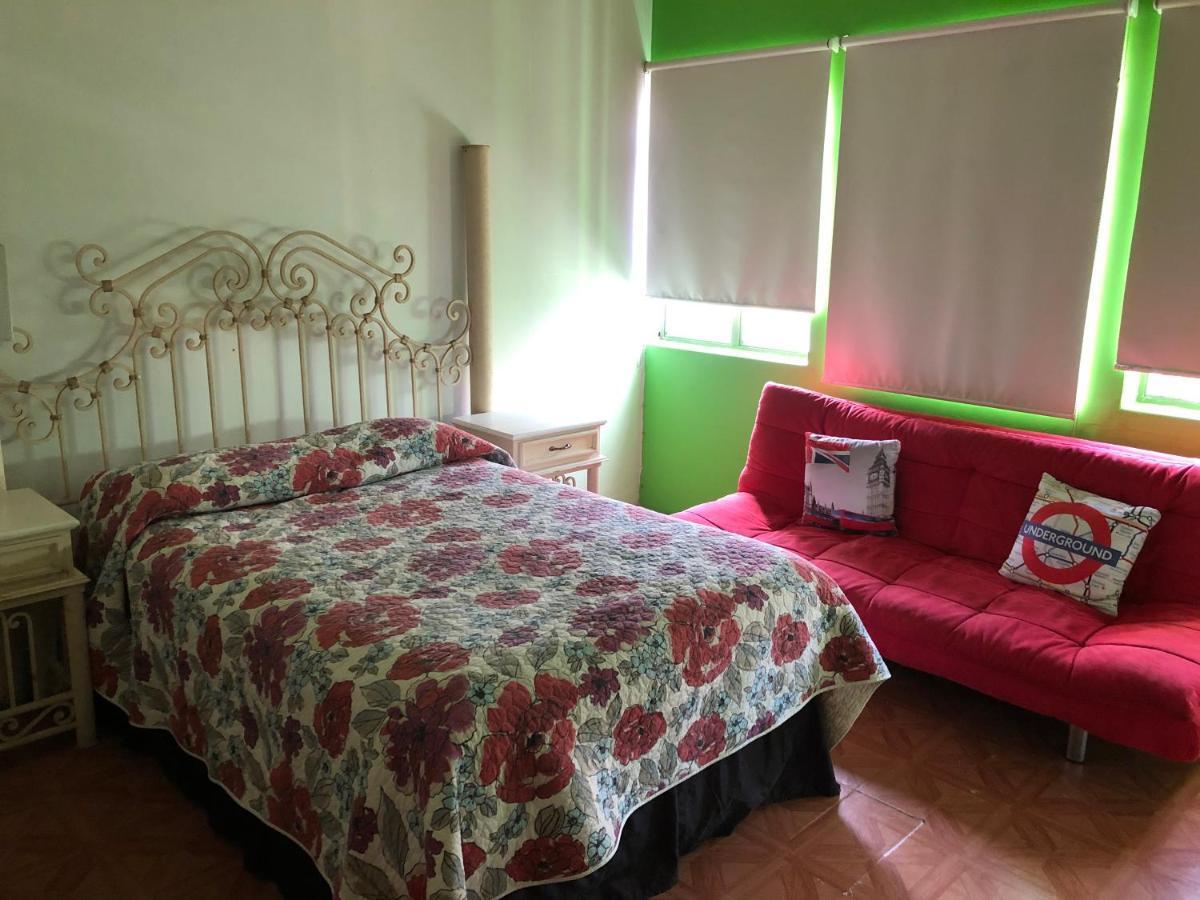 A Cuadra De La Minerva Habitación en casa particular *