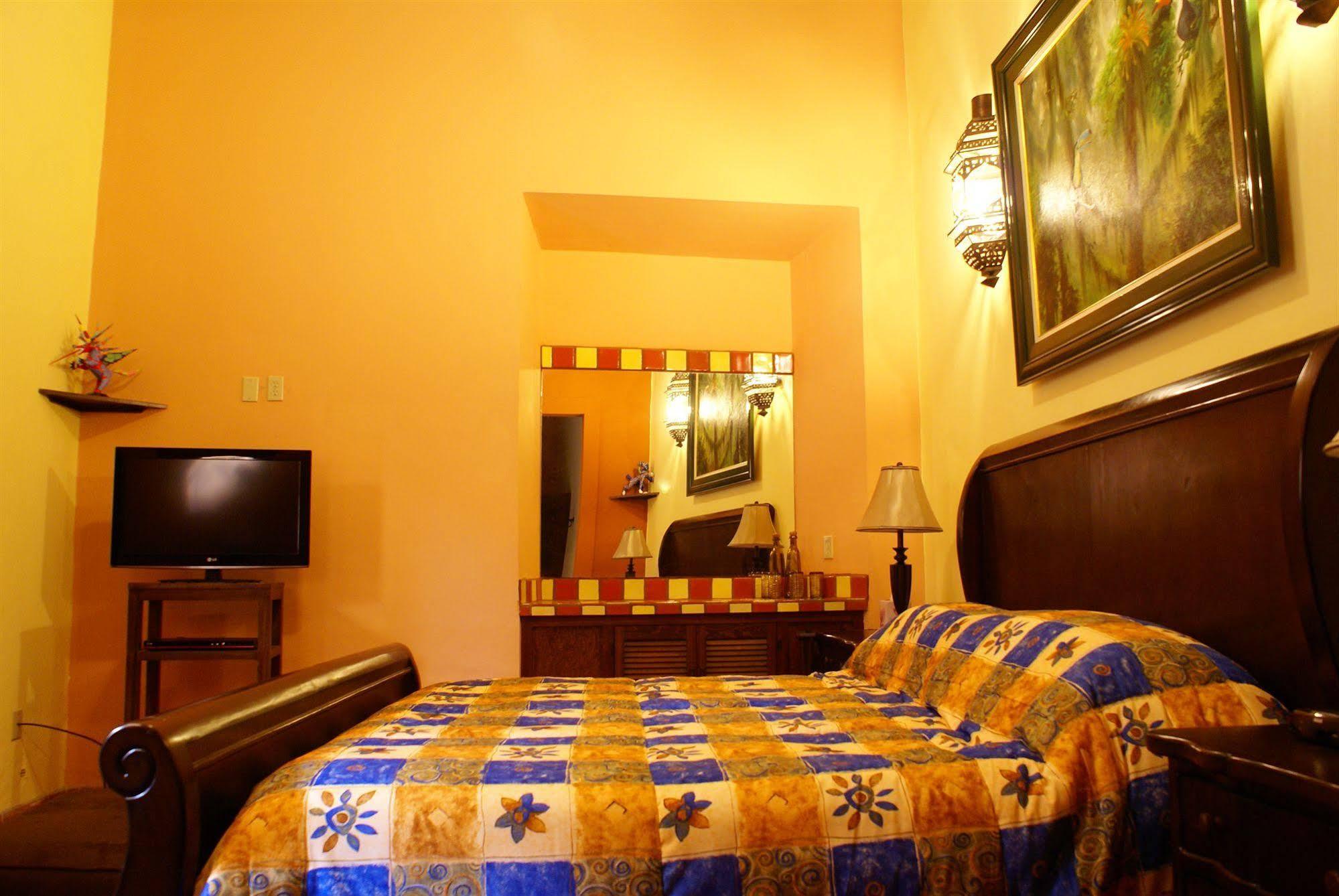 Alebrije Boutique 4*