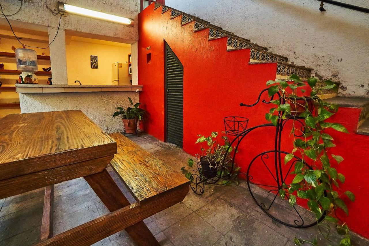 Blue Pepper Coliving Downtown Hostel