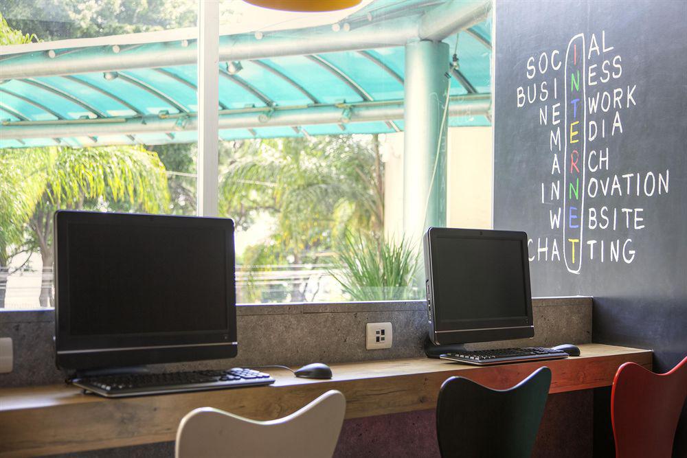 Hotel Ibis Expo 3*