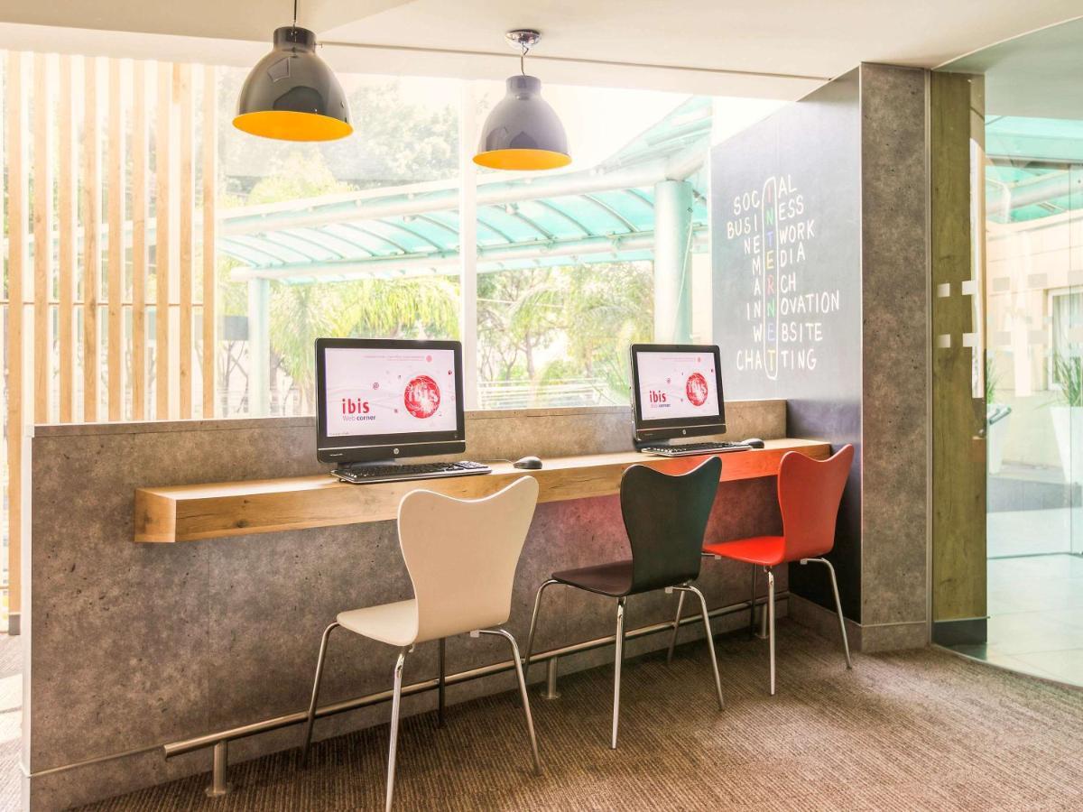 Hotel Ibis Expo 3*