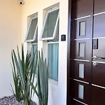 Casa Bon Ubicada En Nueva Galicia Residencial, Es Una Propiedad Completa Al Sur De La Ciudad Que Te Ofrece Modernidad, Espacio, Tranquilidad, Cuenta Con 4 Recamaras 3 Banos Completos Y 2 Cajones De Estacionamiento Privados