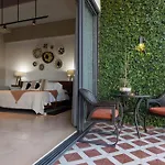 Comfortable And Modern In The Amerciana Neighborhood Mariachiloft