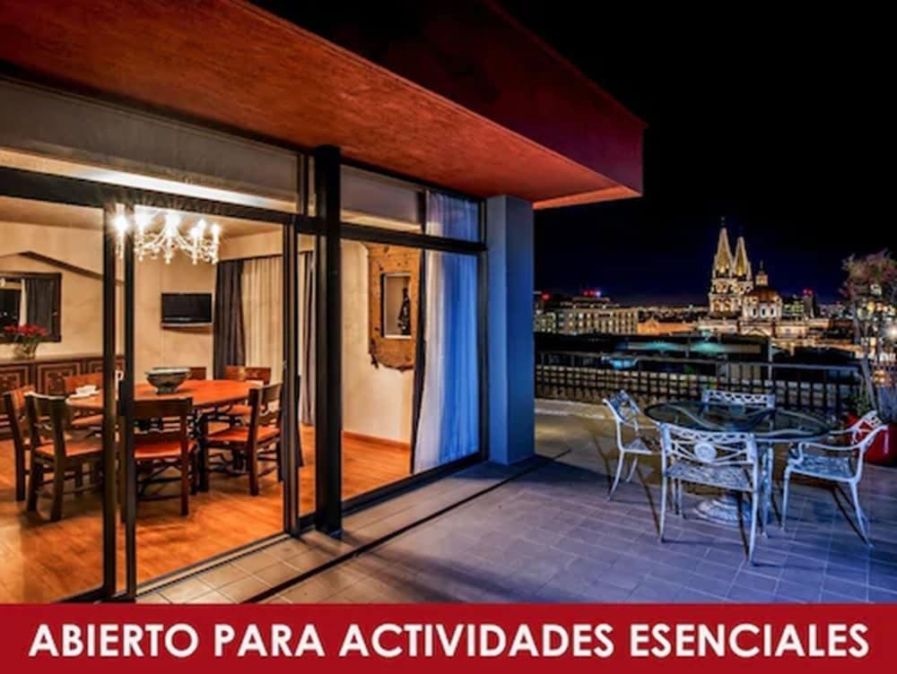 Hotel Fenix