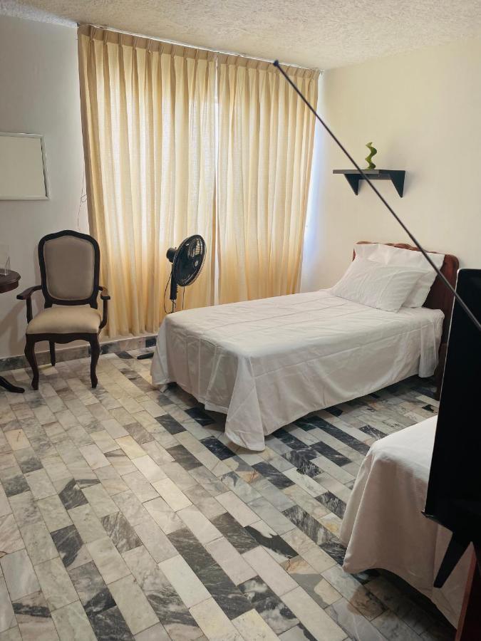 Cosmopolitan Providencia Hostel *