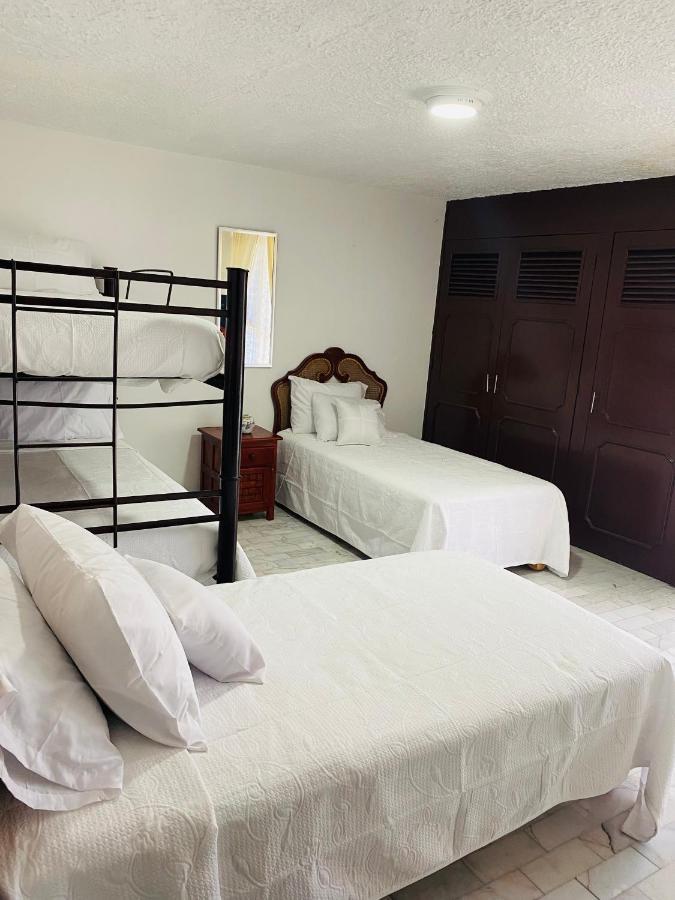Cosmopolitan Providencia Hostel