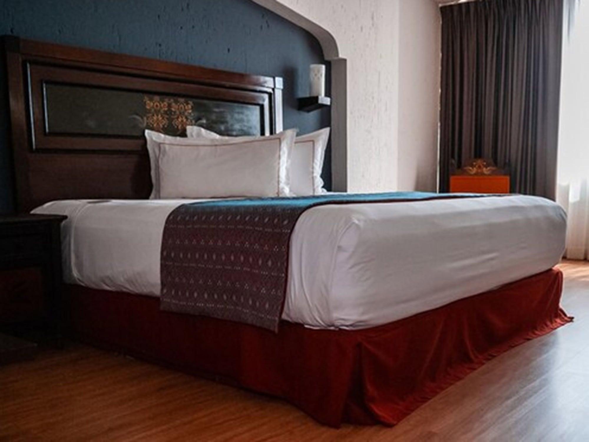 Hotel Fenix 4*