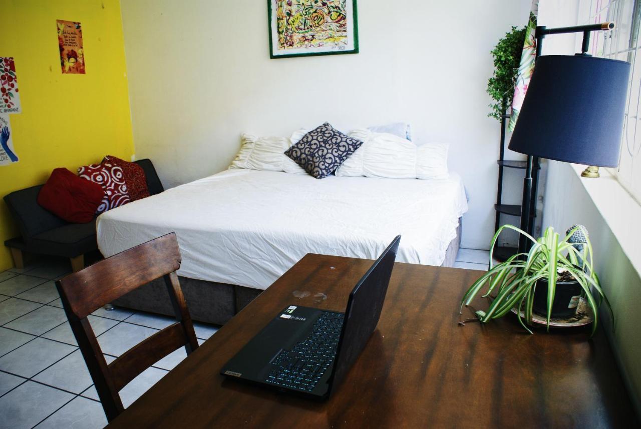 Hostel Free Spirit Hostel Guadalajara *