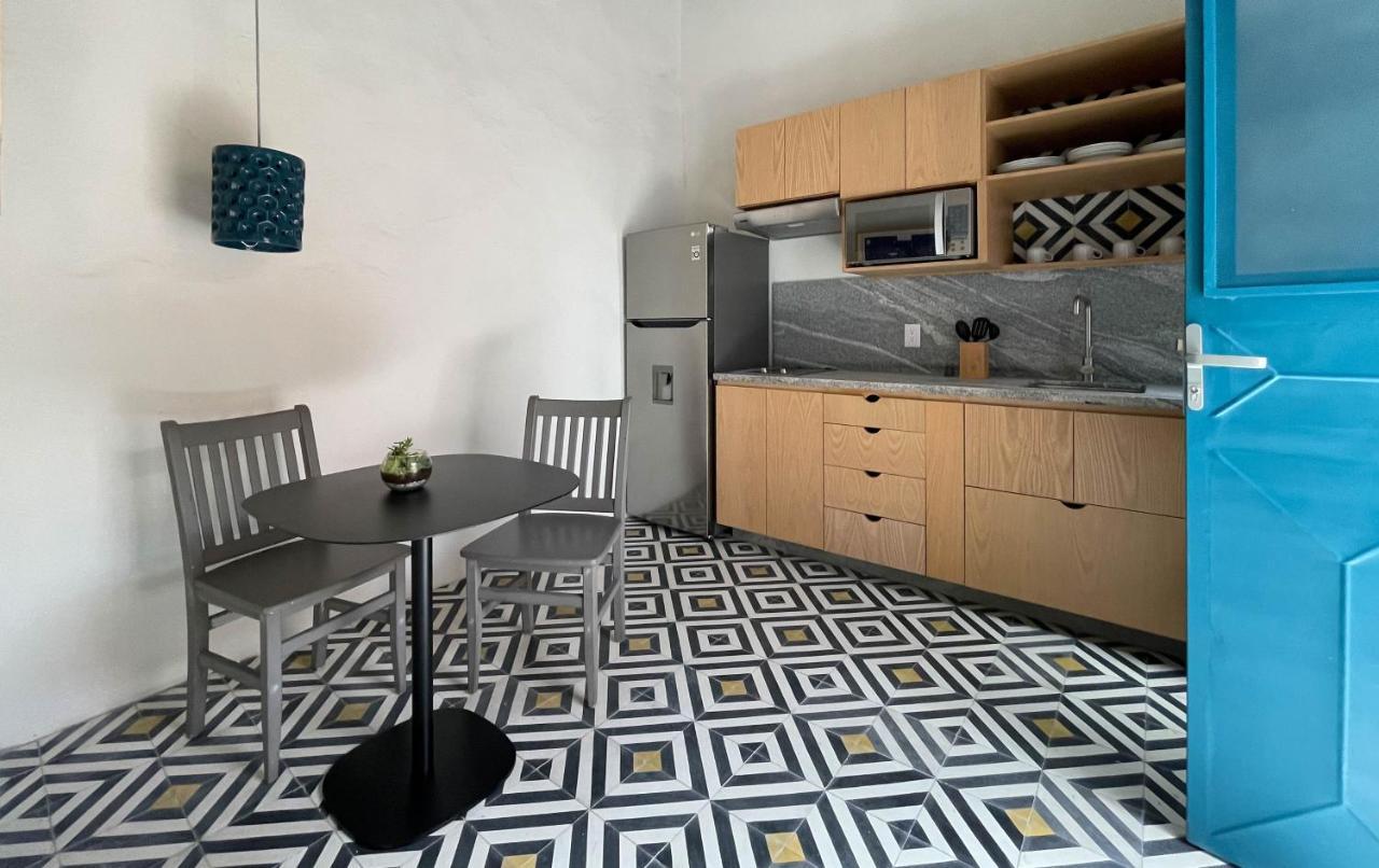 Casa Blanco By Barrio Mexico