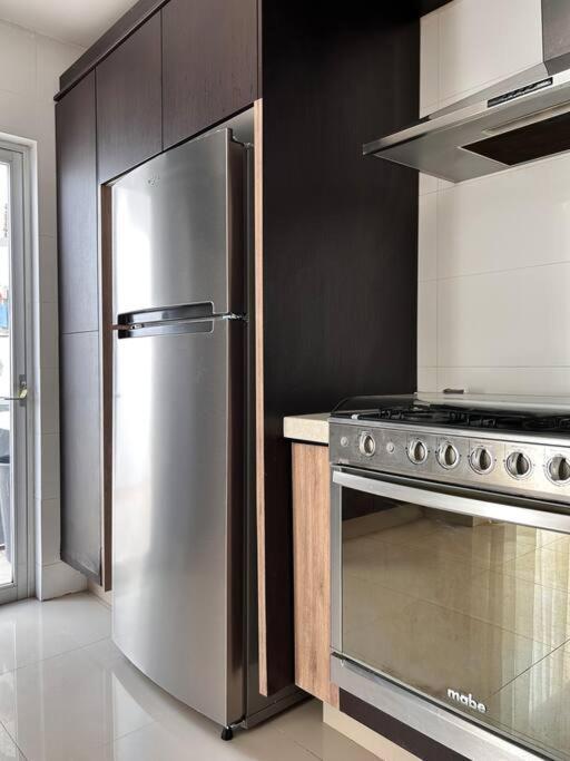 Casa Bon Ubicada En Nueva Galicia Residencial, Es Propiedad Completa Al Sur De La Ciudad Que Te Ofrece Modernidad, Espacio, Tranquilidad, Cuenta Con 4 Recamaras 3 Banos Completos Y 2 Cajones De Estacionamiento Privados Casa de férias Guadalajara