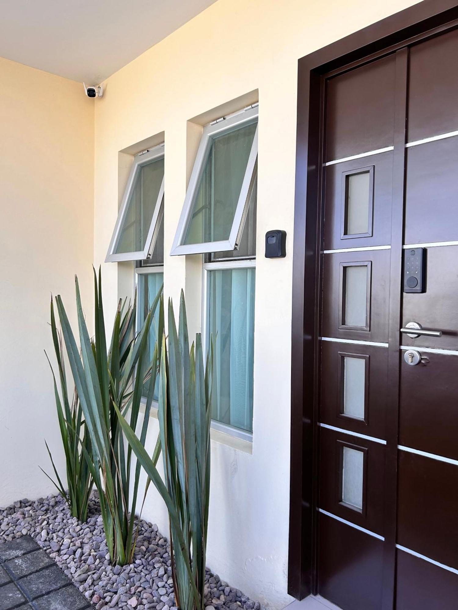 Casa Bon Ubicada En Nueva Galicia Residencial, Es Propiedad Completa Al Sur De La Ciudad Que Te Ofrece Modernidad, Espacio, Tranquilidad, Cuenta Con 4 Recamaras 3 Banos Completos Y 2 Cajones De Estacionamiento Privados Guadalajara