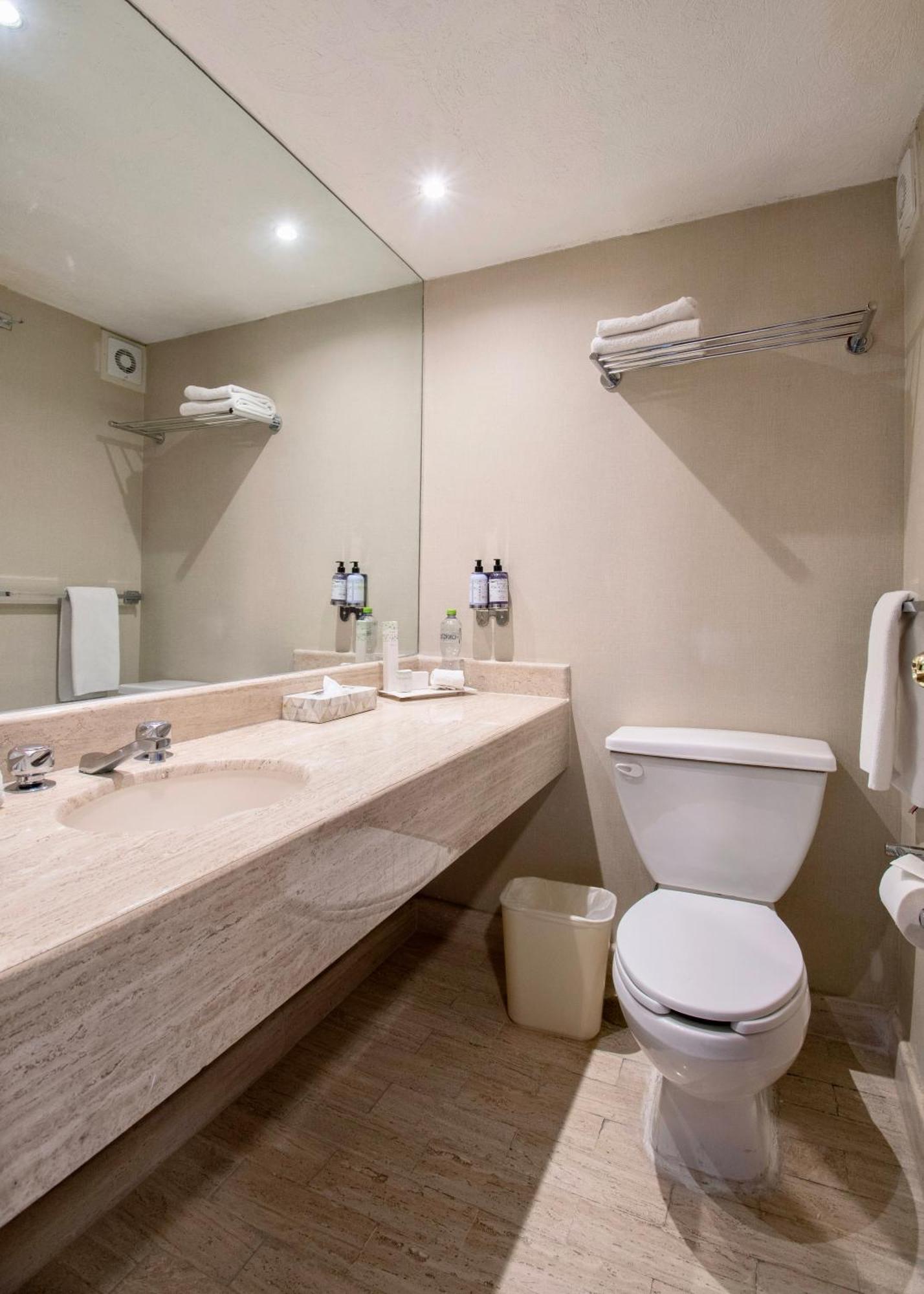 Hotel Plaza Genova Centro 4*