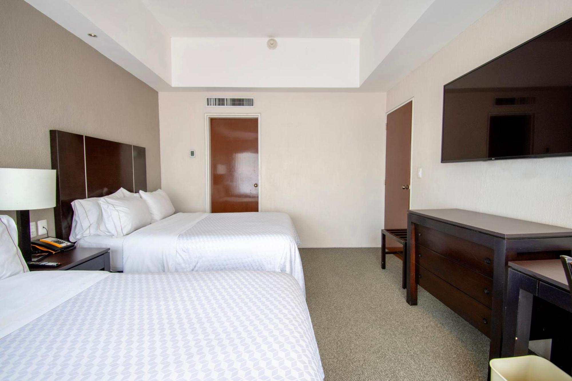 Plaza Genova Centro Hotel