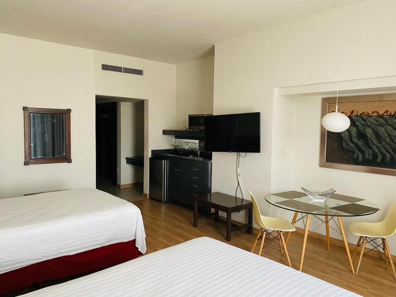 Hotel Fenix 4*