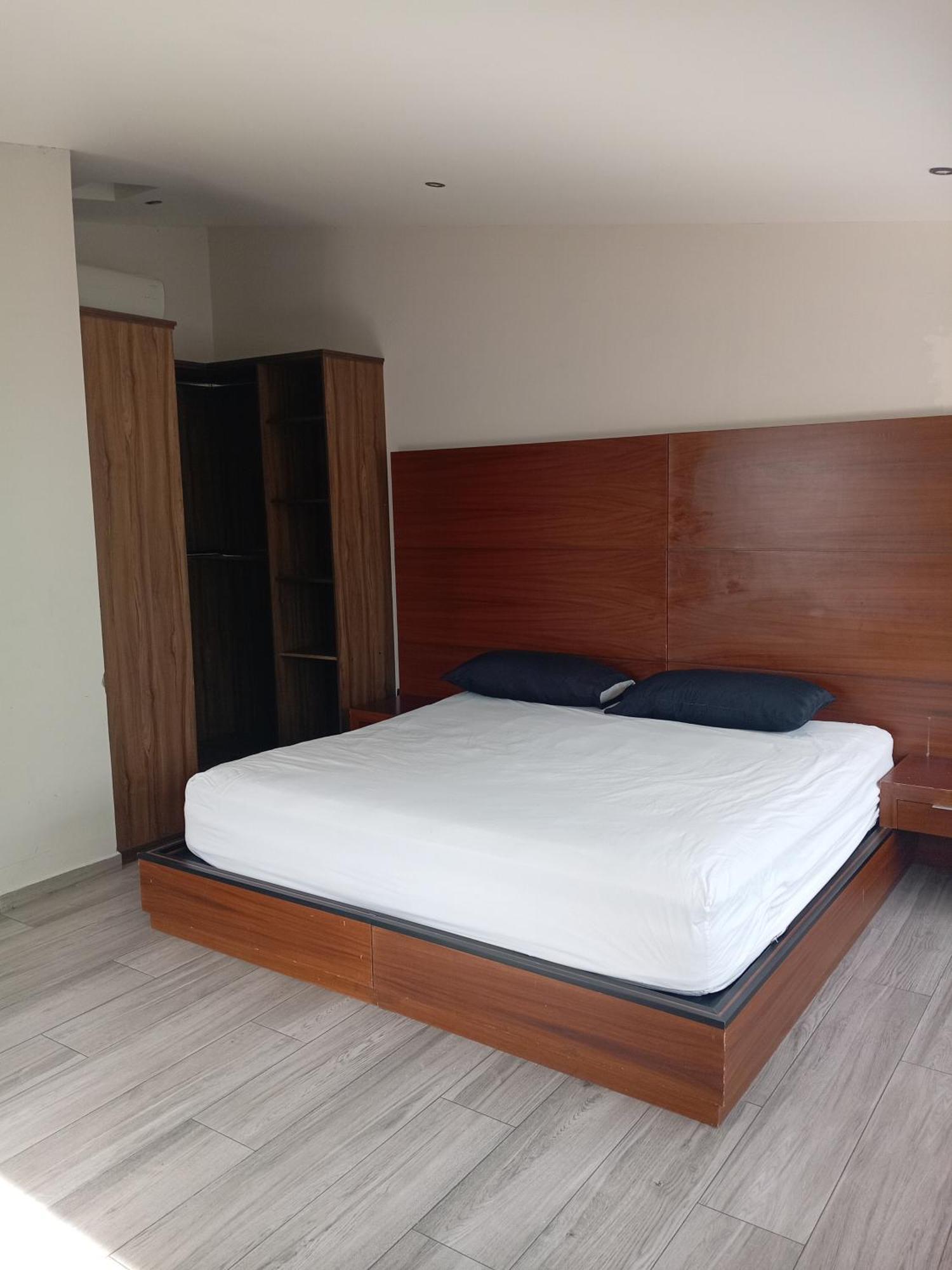 Apartment Mansion Victoria Luxury Wellness House Guadalajara
