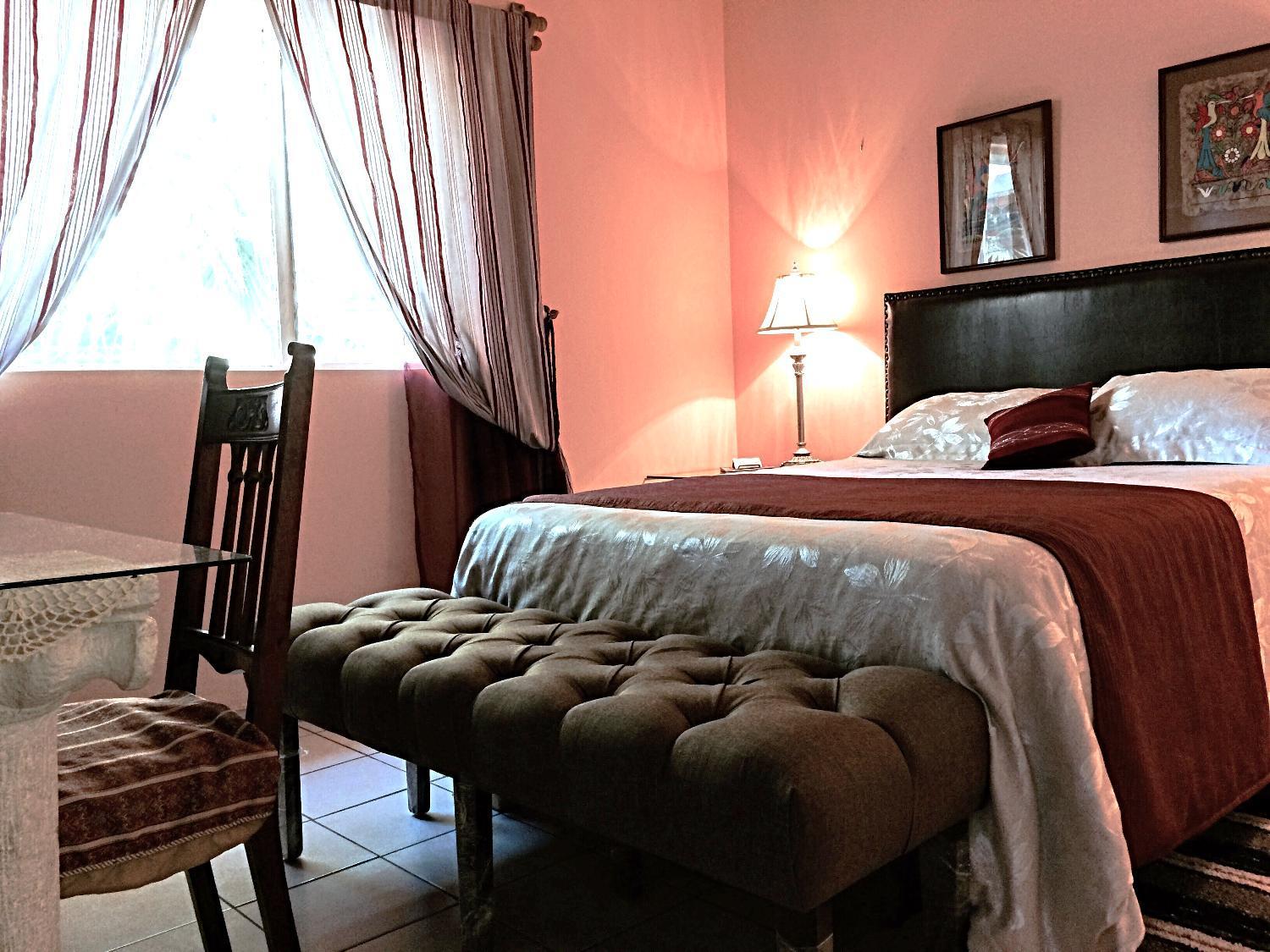 Dickinson Guest House, Guadalajara Expo Casa de hóspedes 3*