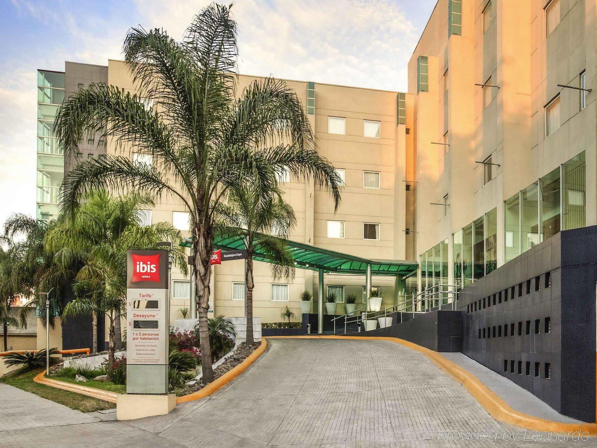Hotel Ibis Expo 3*