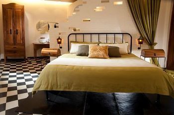 Del Carmen Concept Boutique By Chai
