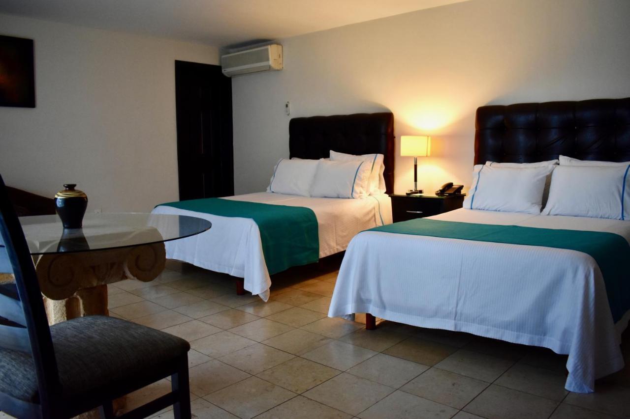 Hotel Country & 4*