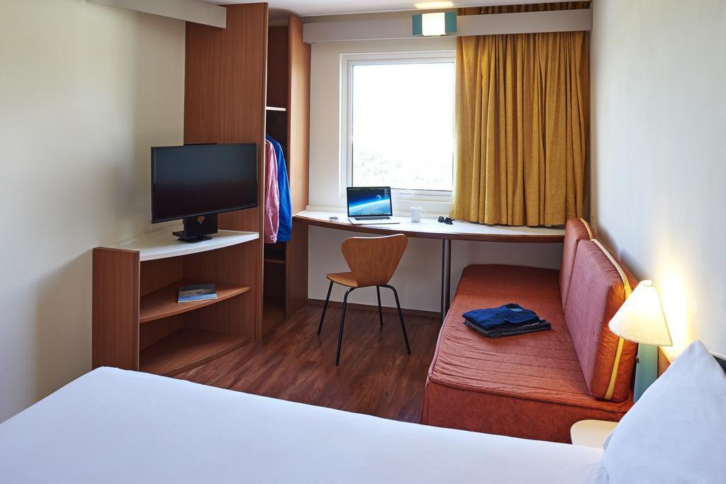 Ibis Expo Hotel