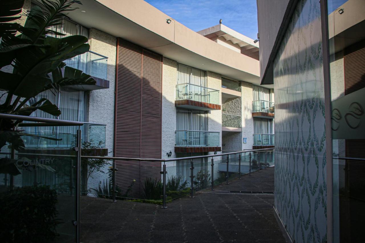 Hotel Country &