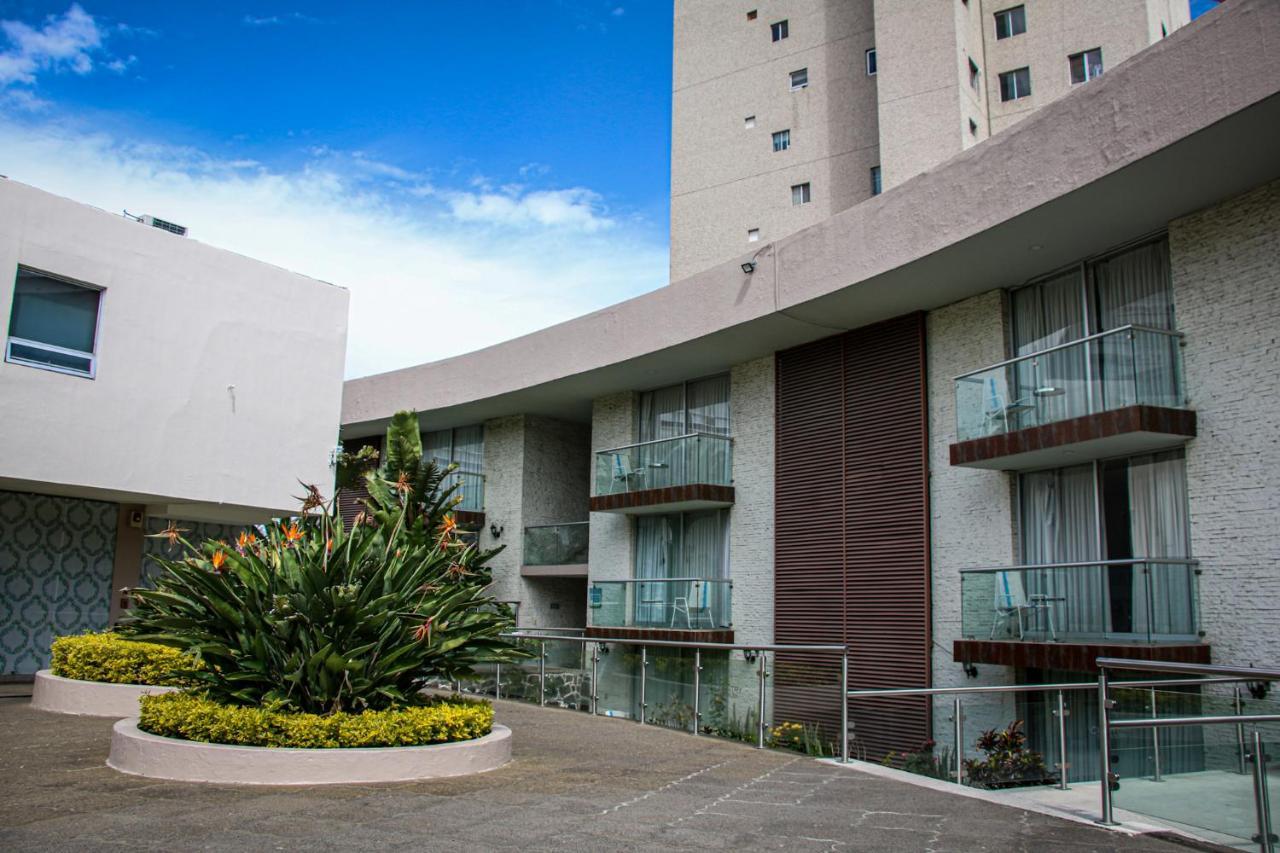 Hotel Country & Guadalajara