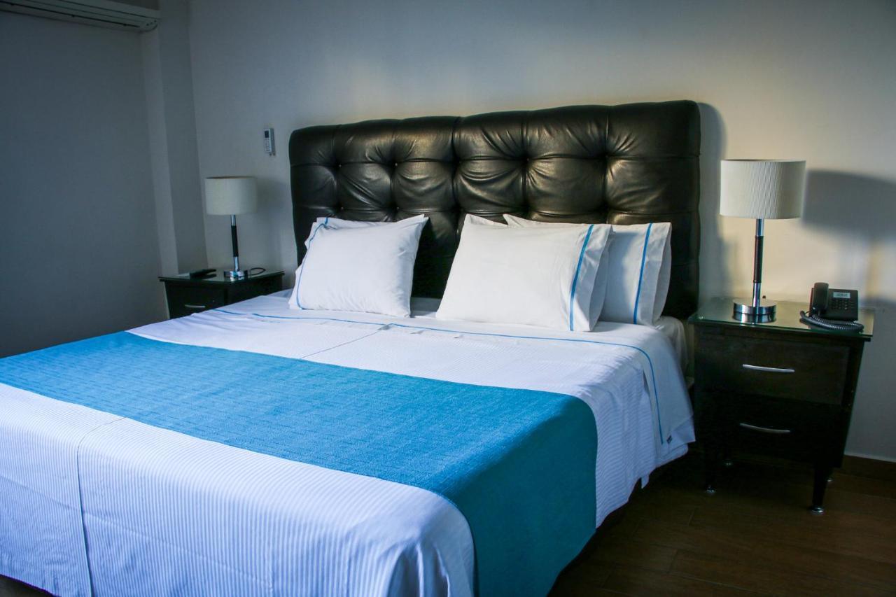 Hotel Country & 4*