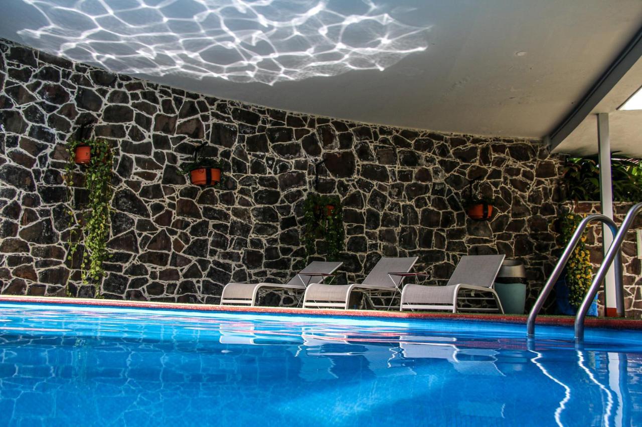 Hotel Country &