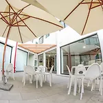 Hotel Perla Central