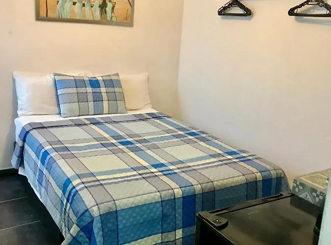 La Casita De Los Pajaros