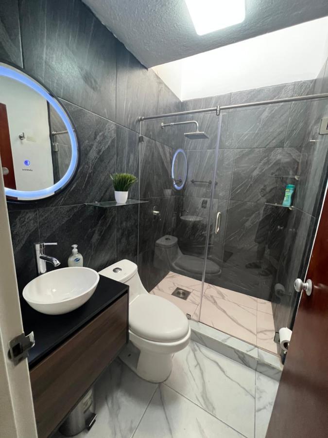 Comfortable With Parking, Location Apartment *