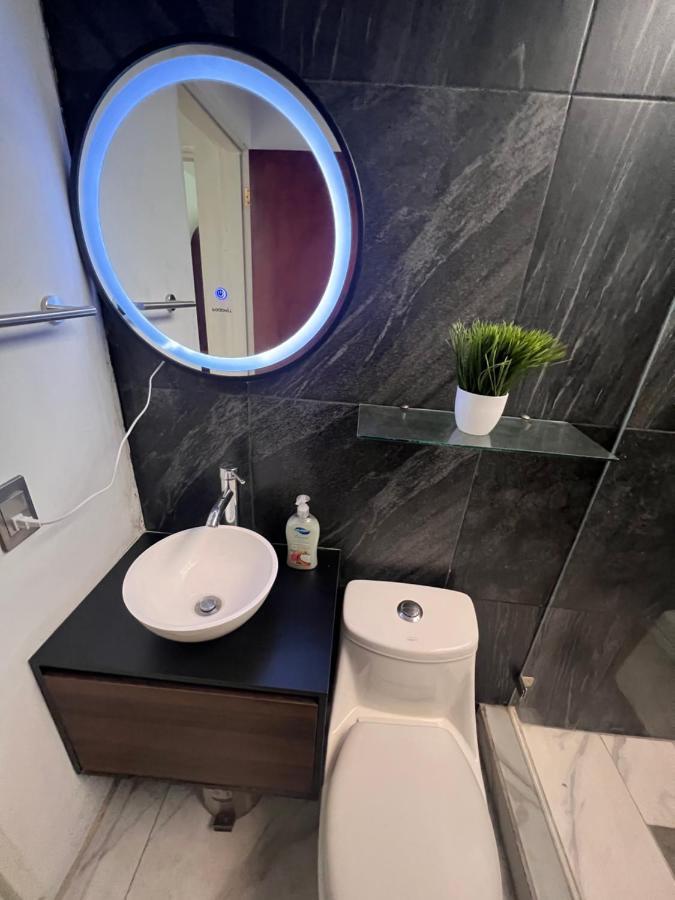 Comfortable With Parking, Location Apartment