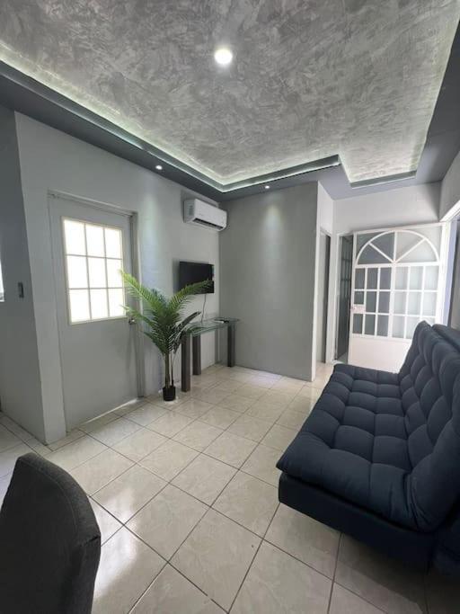 Departamento Por Plaza Terraza Oblatos Apartamento