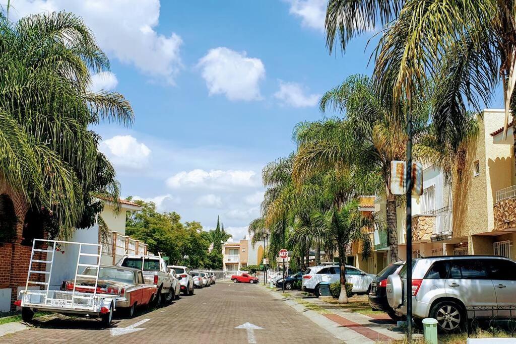 Disfruta De La Ciudad En Un Espacio Tranquilo! Holiday home Guadalajara