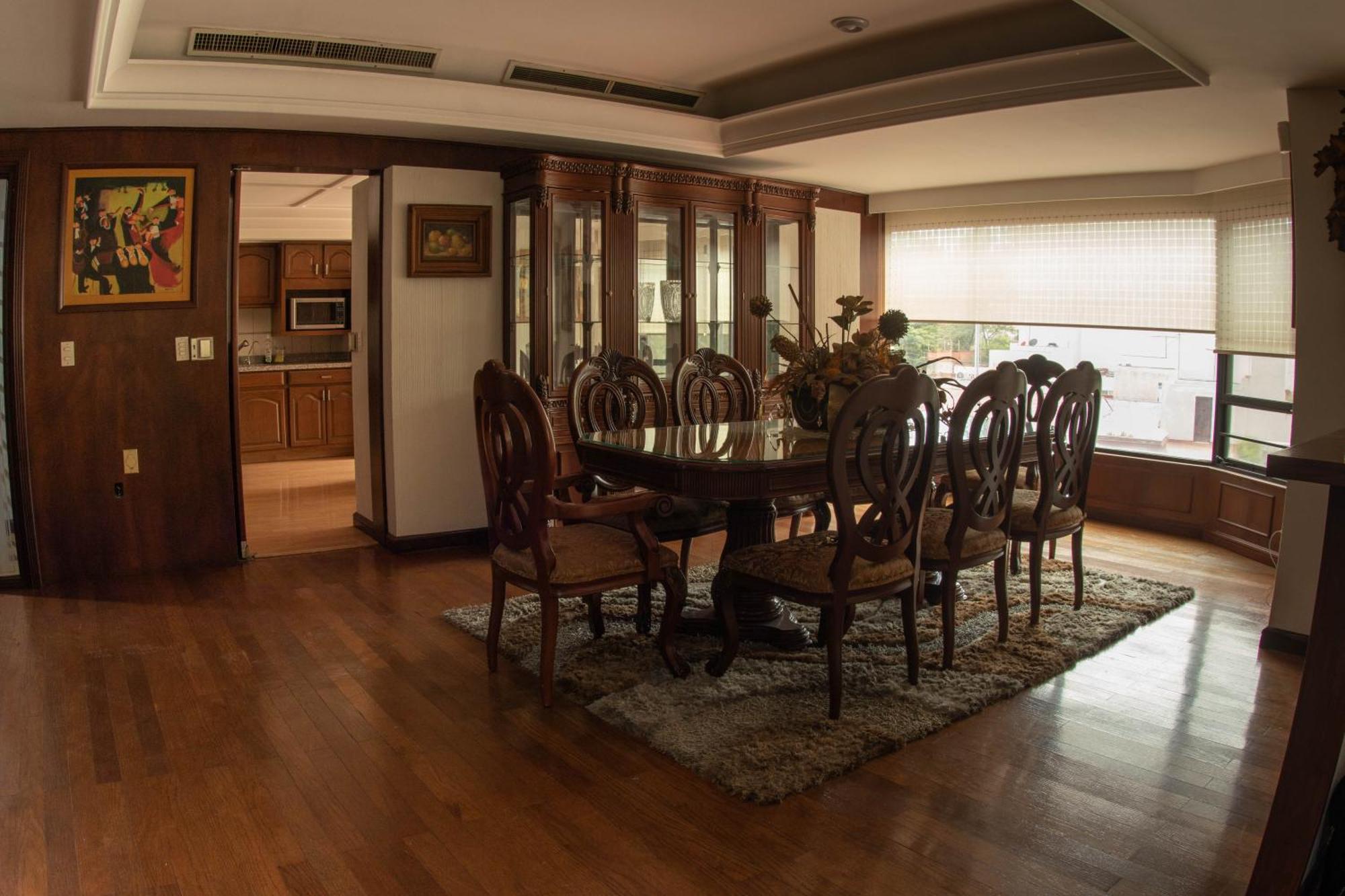 Penthouse Colomos Apartment *