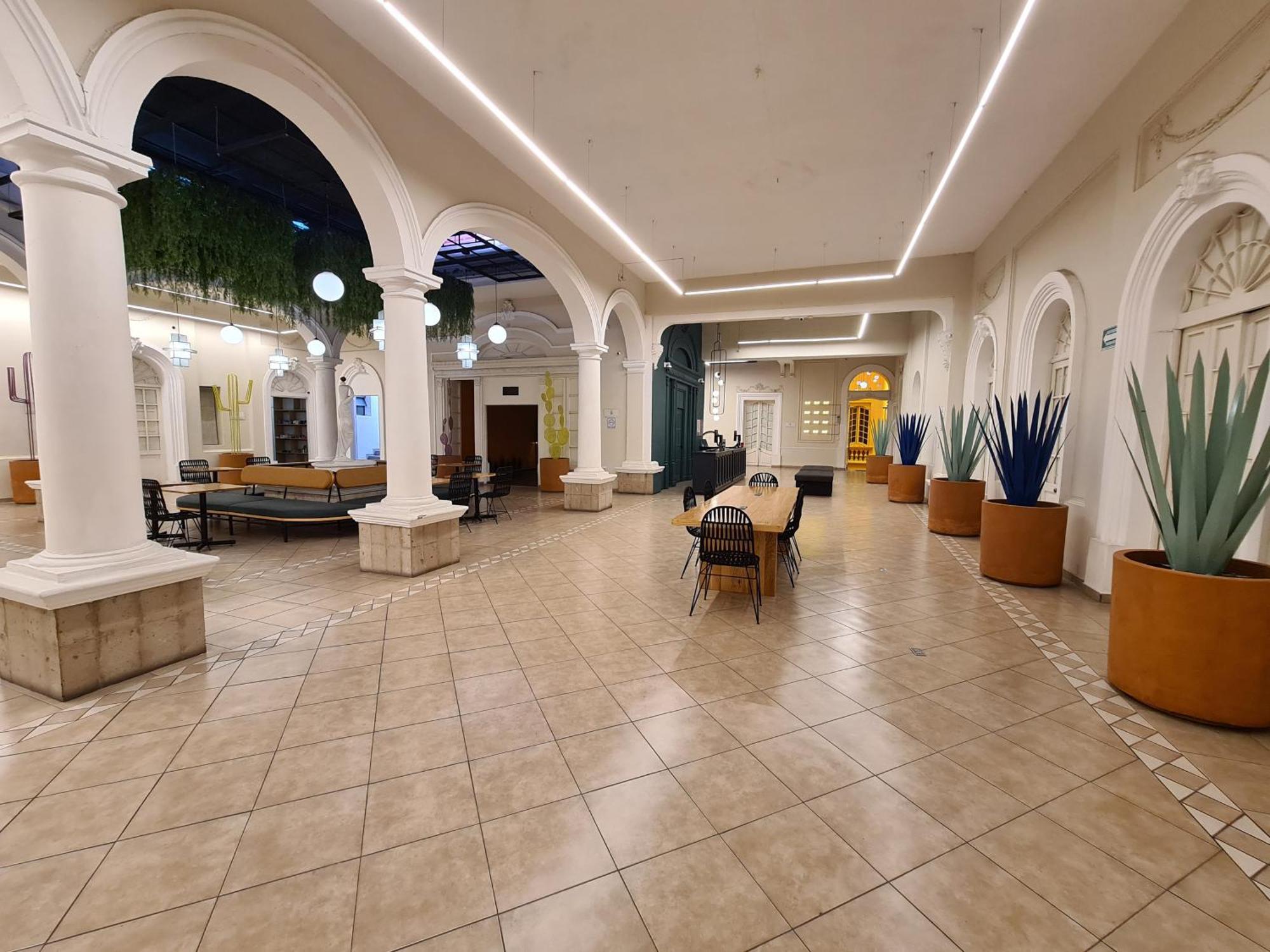 Real De Castilla Nuovo Hotel *