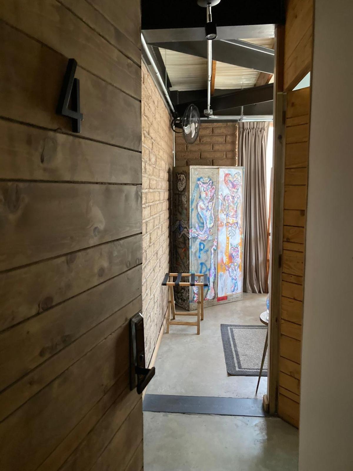 Argentina 323 Homestay *