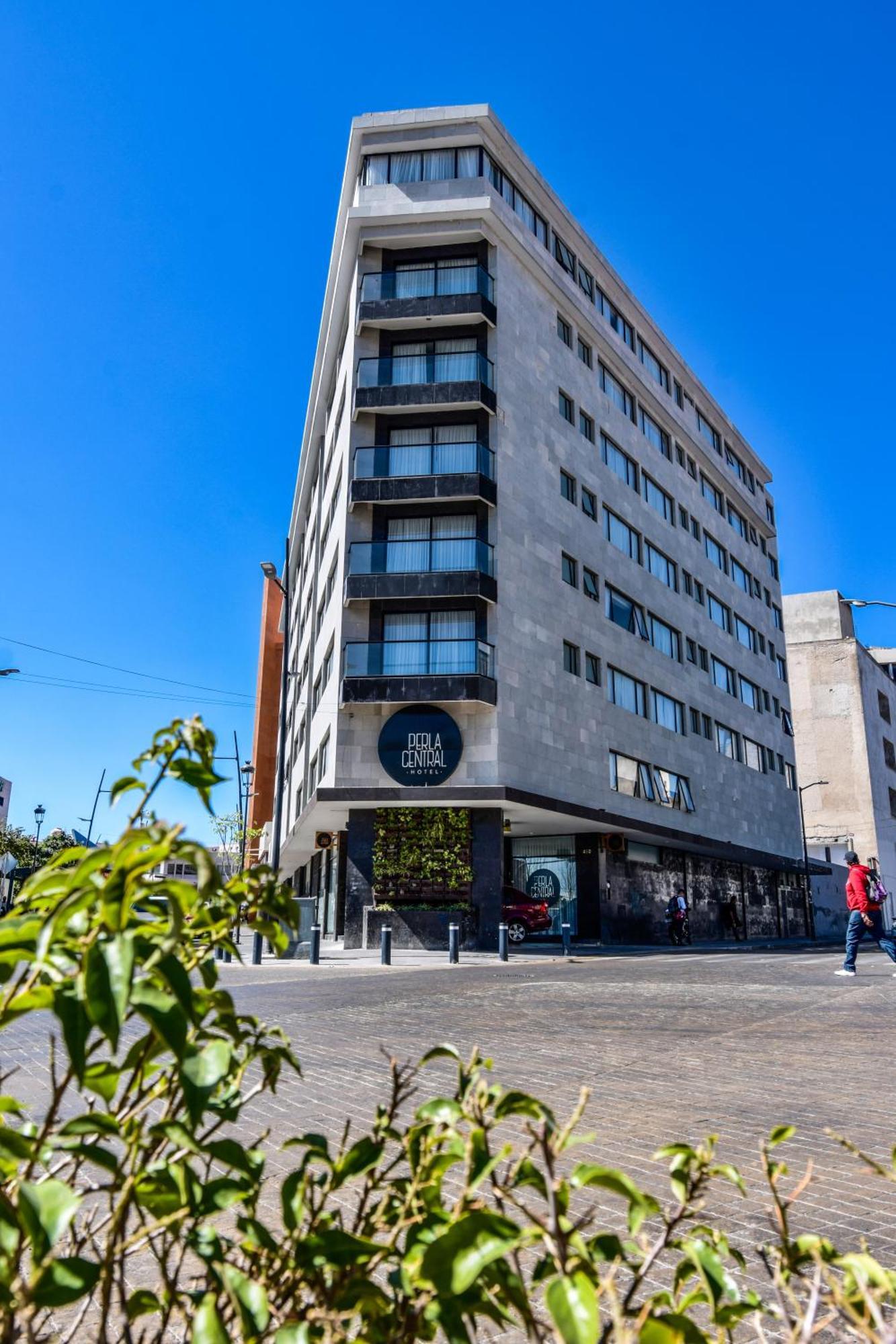 Perla 4*