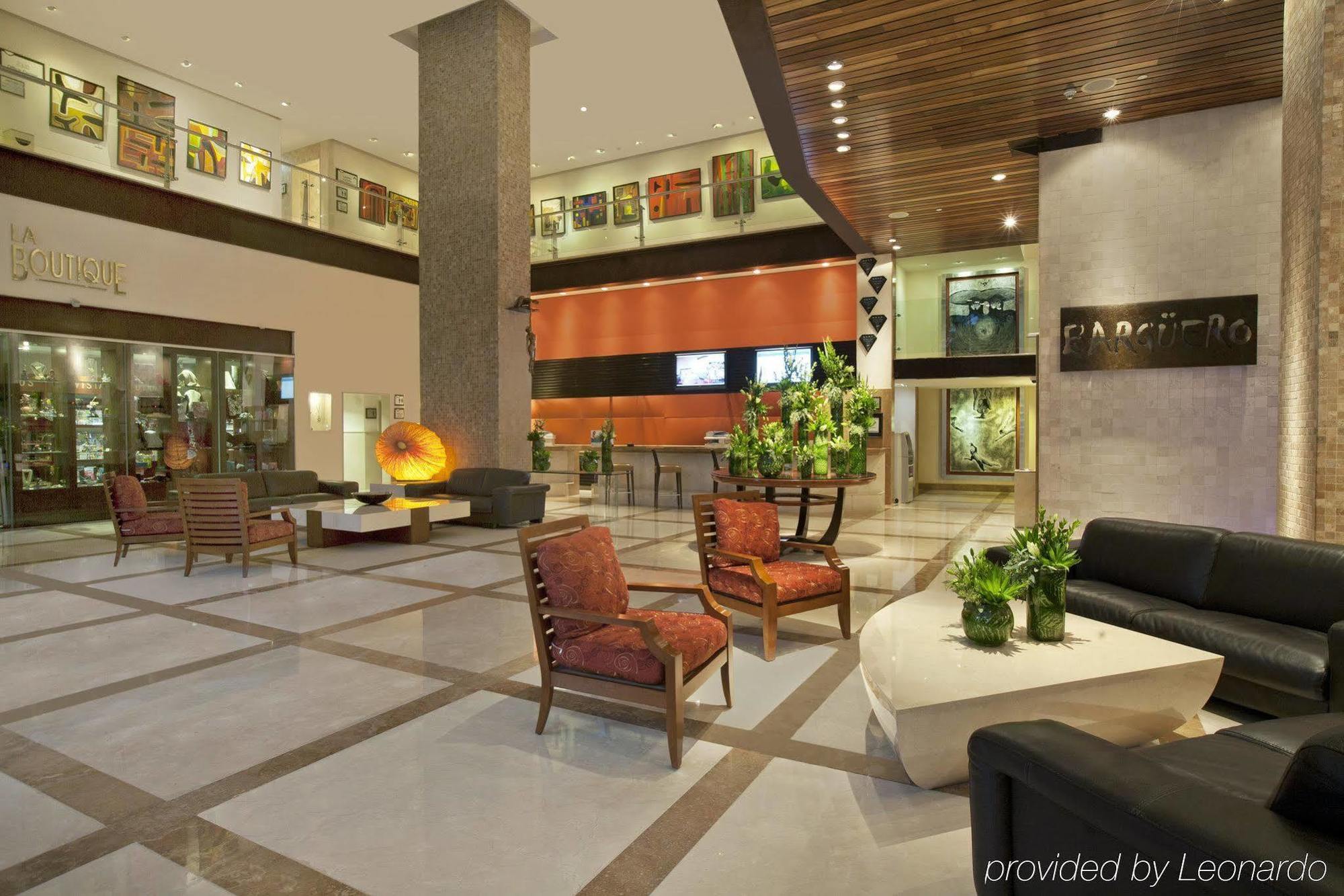 Hotel Grand Fiesta Americana Country Club